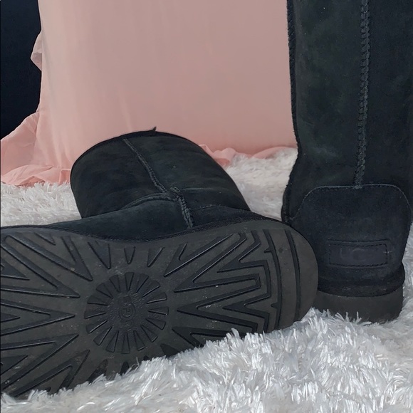 Black Tall Ugg Boots - Picture 3 of 4
